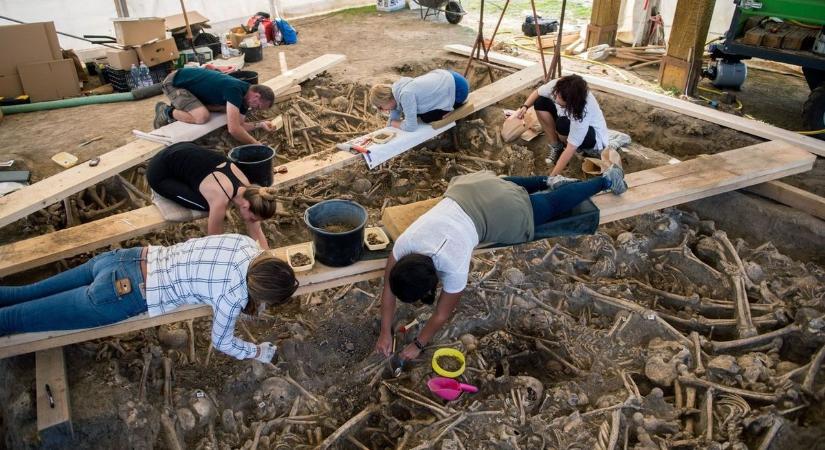 Tömegsírok és új bizonyítékok – így kutatják a tragikus csatát