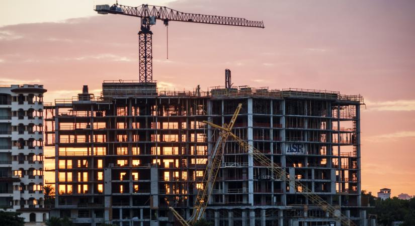 Itt a lista: kilenc újabb otthon startos kiemelést jelentett be a kormány, egyet a vidéki nagyvárosban, de főleg a fővárosban