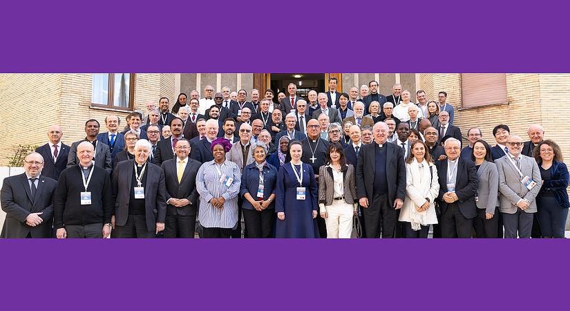 „Tudósok a békéért” címmel tett közzé felhívást a Pápai Akadémia