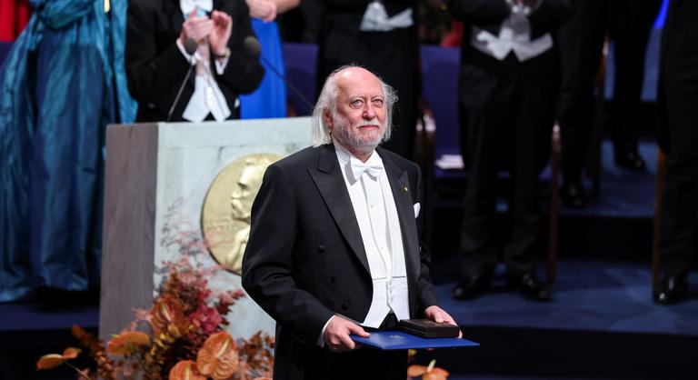 Nyílt levél Ókovács Szilveszternek Krasznahorkai László védelmében