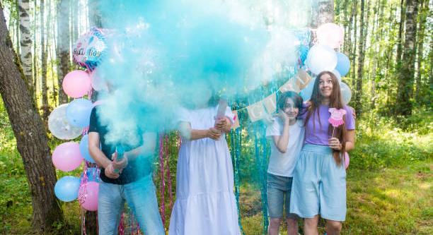 Tűzijáték a gender party és babaváró események fénypontjaként