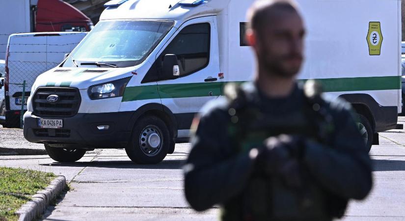 Hadházy Ákos feljelentést tett az ukrán pénzszállítókat ért hatósági intézkedés miatt