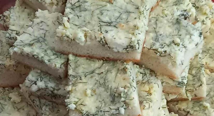 A kapros túrós lepény, amit gyerekkorunkban minden nagymama sütött