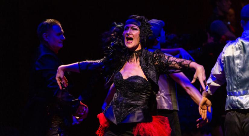 Ott voltunk a Chicago főpróbáján a felújított Népszínházban