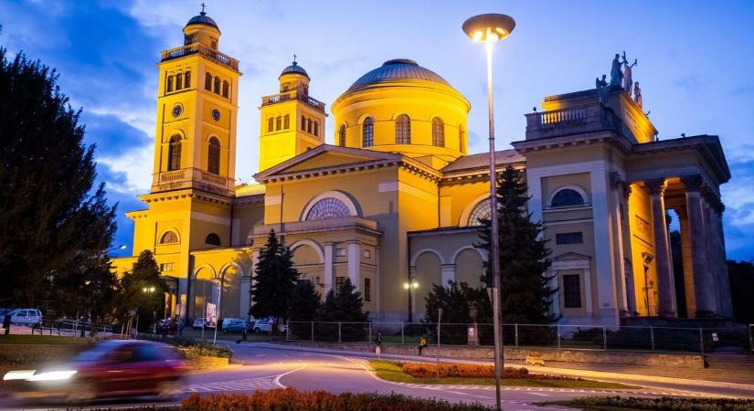 Mutatjuk, mikor ne indulj el autóval Egerben március 15-én!