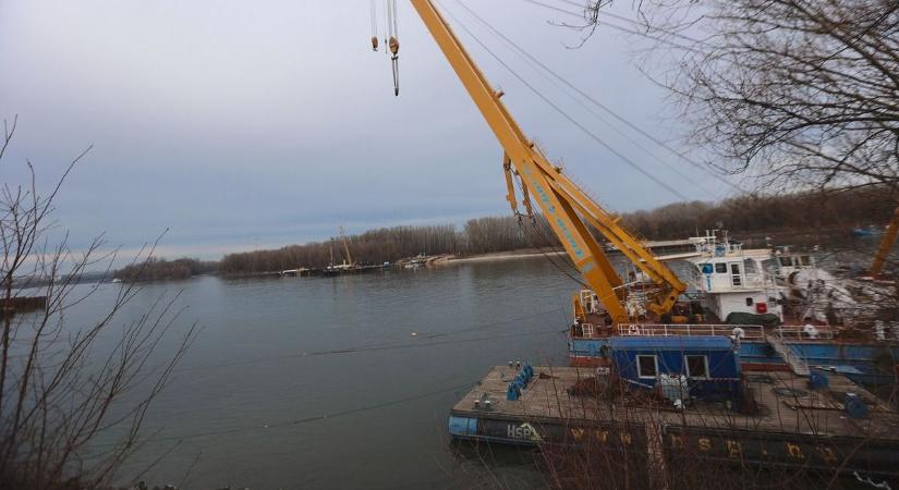 Tragédia Mohácson: 5800 embert kellett kitelepíteni