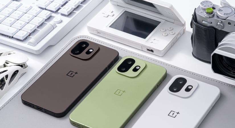 Nintendo DS-sel pózol egy OnePlus