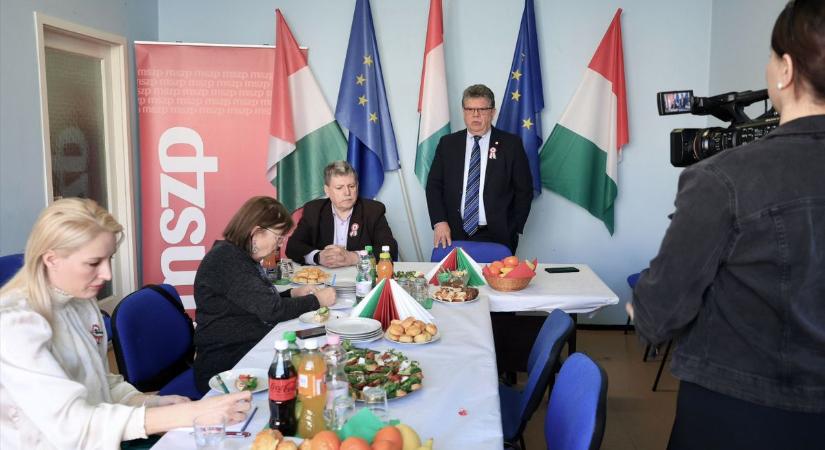 Nehéz kiszűrni a valóságot... – az MSZP a féligazságokról és a félelemről (galéria)