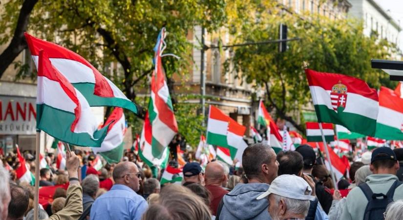 Napszemüvegekkel elő, a kabátot is otthon hagyhatjuk: az időjárás is a magyarokkal ünnepel