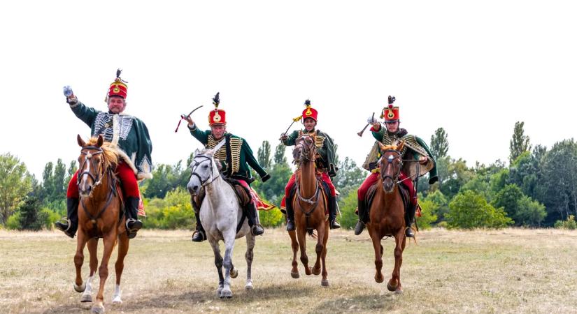 Nyeregbe, magyar – A legmenőbb huszáros programok a március 15-i hétvégére