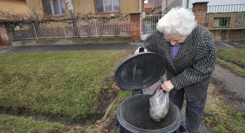 A kukába dugott el 1,4 millió forintot az idős asszony, de hiába a „tuti" rejtekhely, így is ellopták tőle
