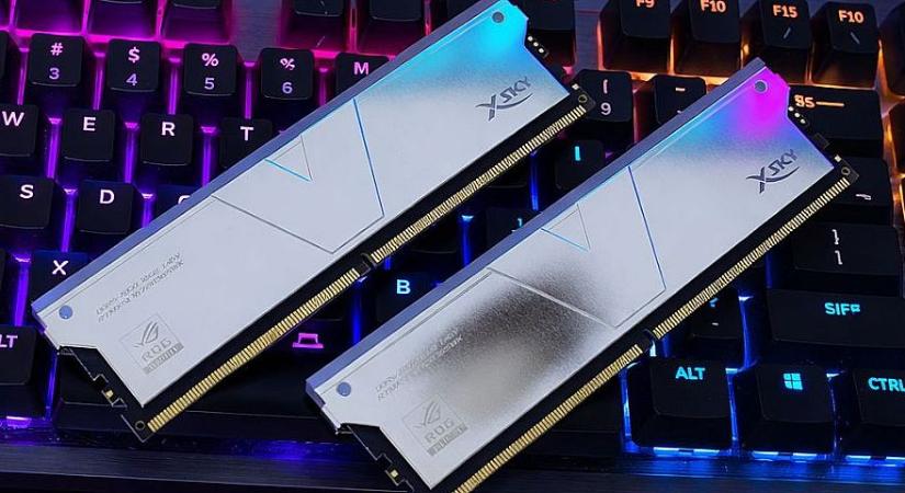 Kamu RAM-ot csomagol az igazi memória mellé duplakészletébe az egyik gyártó