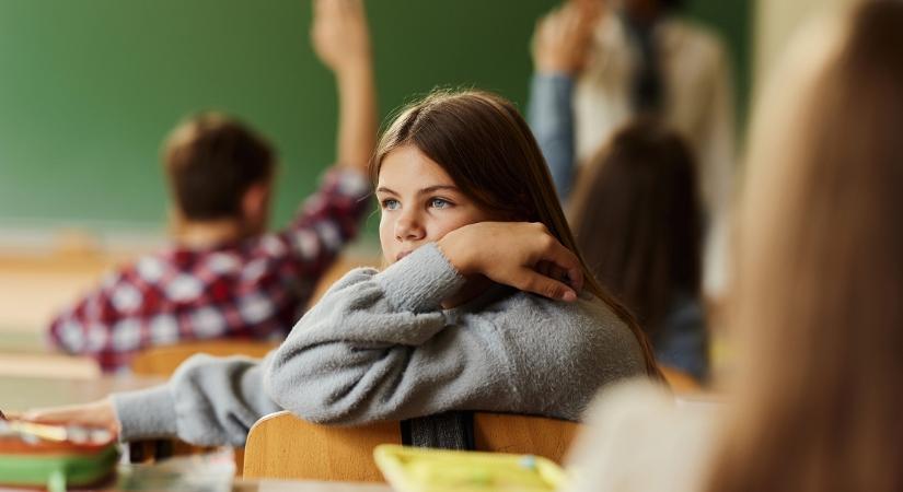 Megszűnhet a reggel 8-as iskolakezdés, ekkor indulna helyette a tanítás