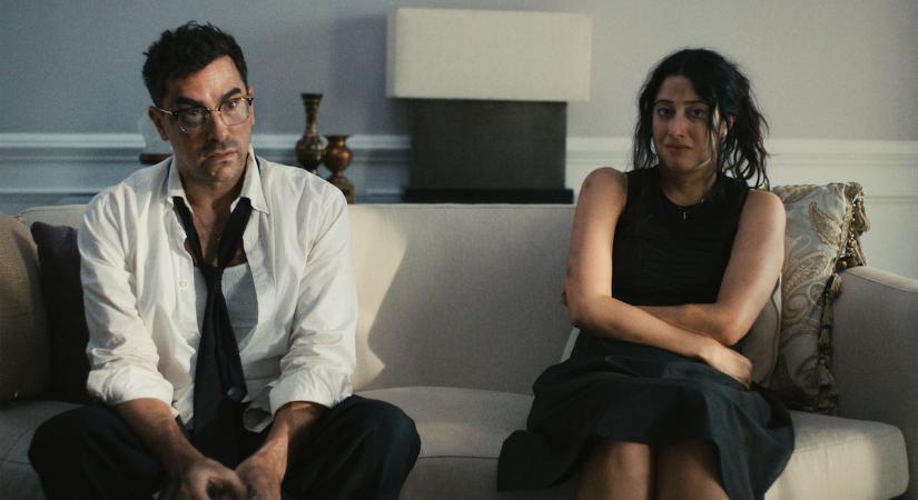 Áprilisban a Netflixen: Ez a 16-os krimivígjáték-sorozat nagy dobásnak ígérkezik, itt az Ez hiba volt magyar feliratos előzetese