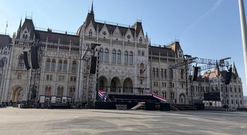 Kovács Zoltán szerint Magyar Péter már a nemzeti ünneppel kapcsolatban is hazudozik, hiszen a Tisza Párt is drónozhat, ha akar