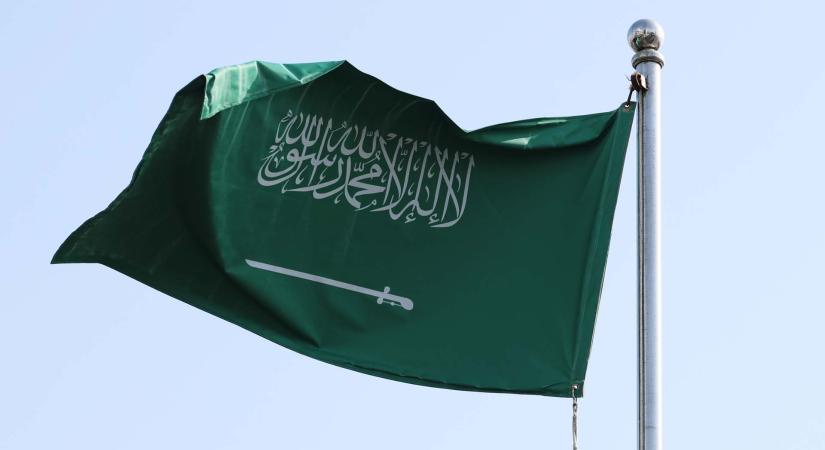 Közel a bejelentés: szinte biztosan törli bahreini és szaúdi versenyét a Forma-1