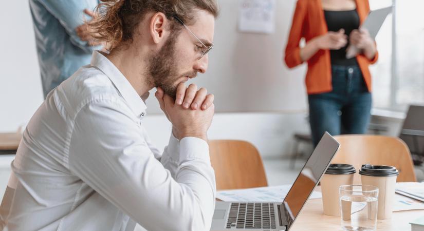 Hogyan kezeljük a munkahelyi konfliktusokat profi módon?