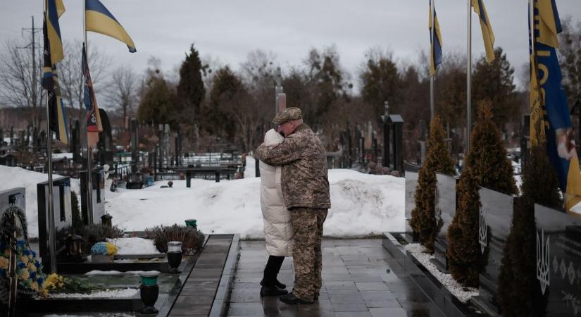Tragikusan fiatalon halt meg a háború újabb áldozata, Munkácson búcsúztatták