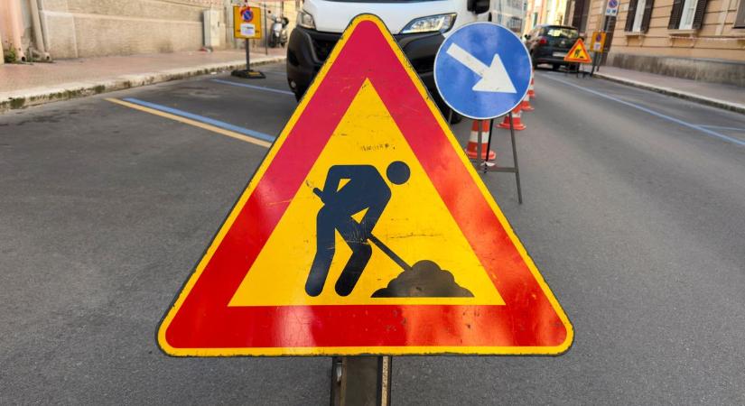 Útlezárás Székesfehérváron közműhiba miatt