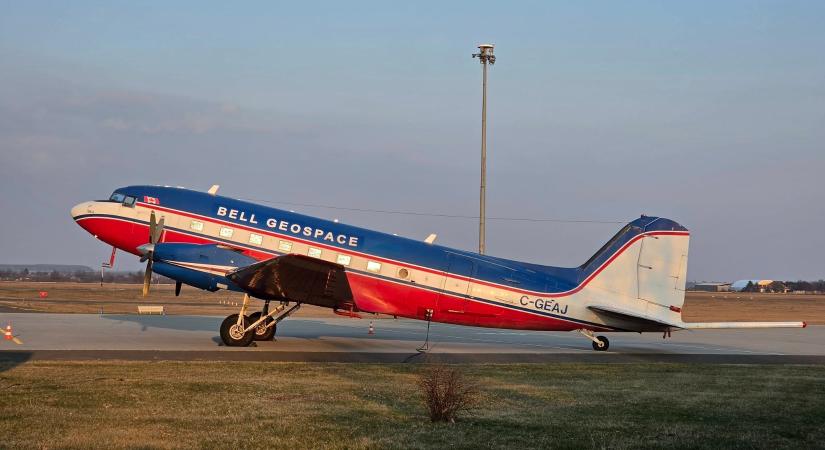 Talán te is láttad már azt a furcsa repülőgépet, amely Nyugat-Magyarországon végez méréseket