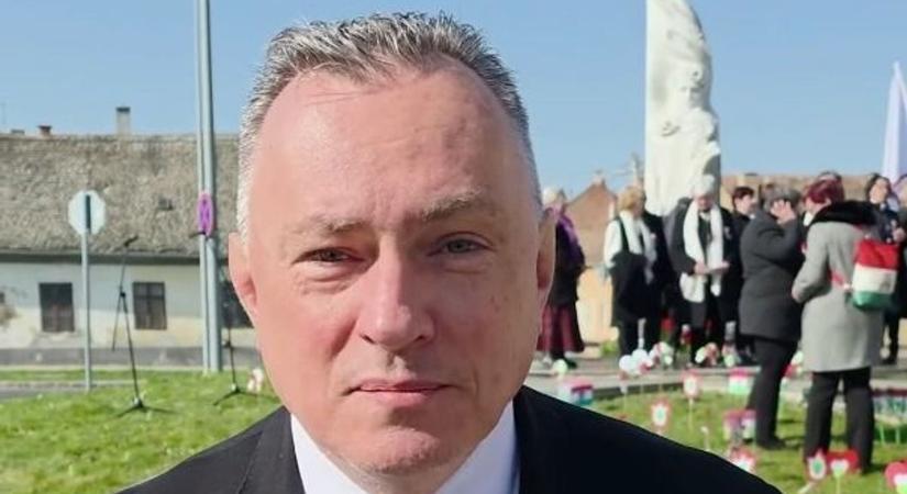 A márciusi ifjakra emlékezett Szeles Szabolcs