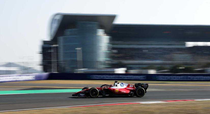 Leclerc frusztrált, fél másodpercet vesztett az egyenesben a sprintidőmérőn