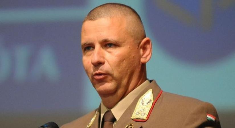 Ruszin-Szendi majdnem lefejelte a Mandiner riporterét - Videón a sokkoló jelenet