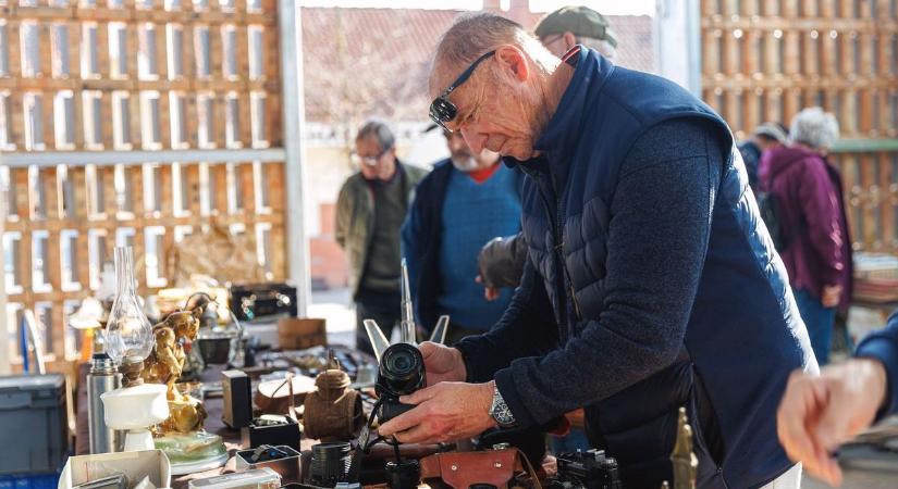 Itt tényleg kincset ér az alku! Visszatért a népszerű piac Hajdú-Biharba, fotókon és videón a felhozatal