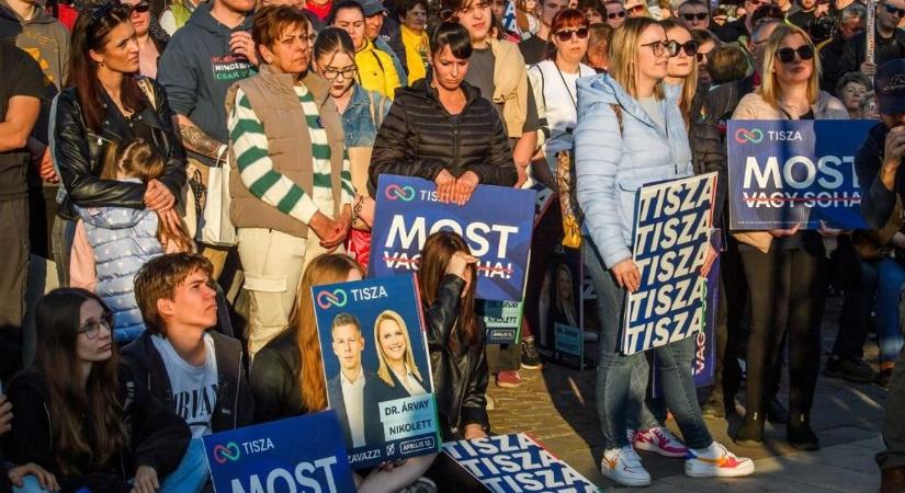 Kitört a balhé egy Tisza-szigetben: „óellenzéki erők” vették át az irányítást