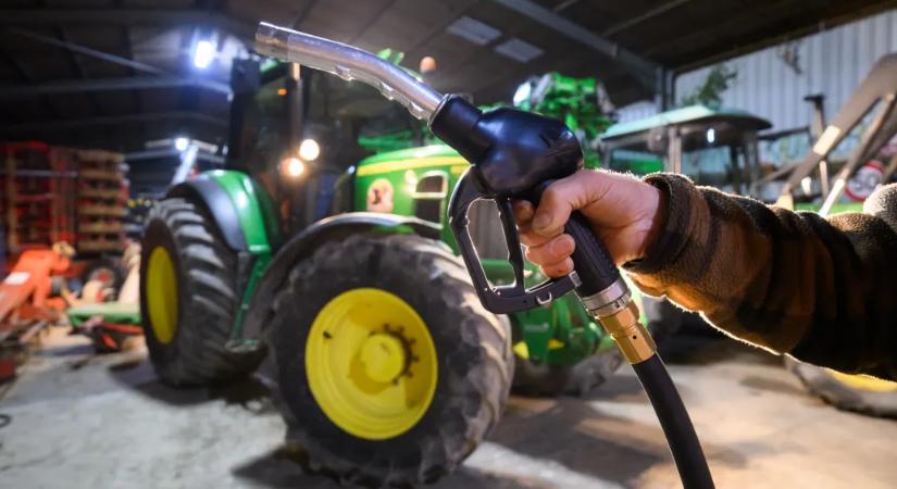 Ipartelepeket és benzinkutakat is megkerestek a hatóságok azzal, hogy tudnának-e tárolni valamennyi üzemanyagot