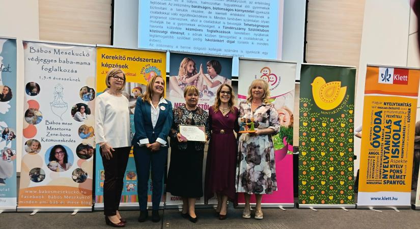 Nagy elismerést kapott a debreceni köznevelési intézmény