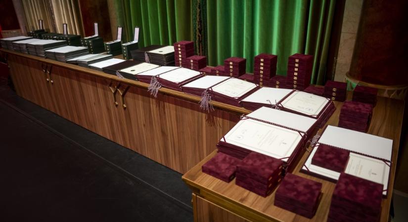 Ők kapták az Érdemes és Kiváló Művész kitüntetéseket és a kulturális középdíjakat