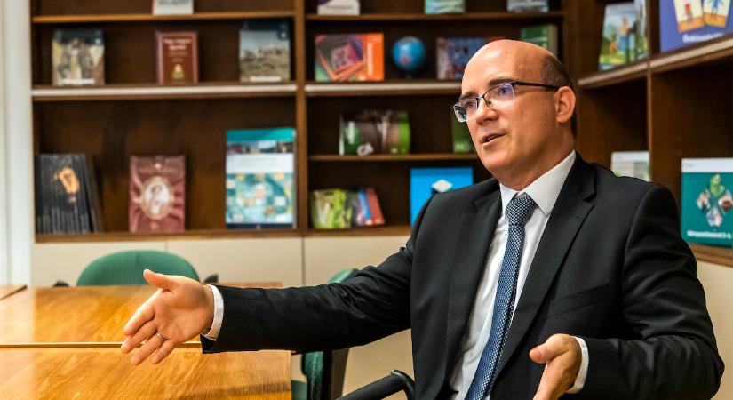 Történelmi siker: tovább csökkent az iskolaelhagyók aránya (Videó!)