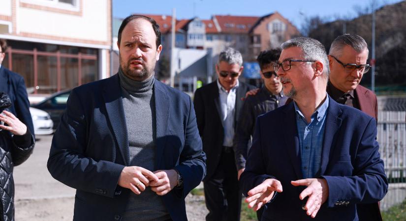 Átadták az Erdélyi Hagyományok Háza Alapítvány székelyudvarhelyi új székházát