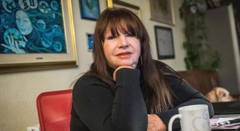 Orbán Viktorért és családjáért indít imaláncot Zalatnay Cini