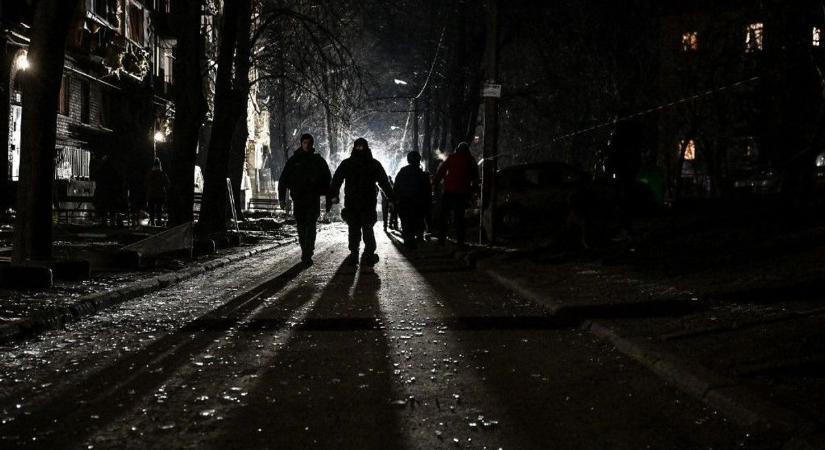 Videón a kényszersorozás Dnyipróban: betuszkoltak egy férfit a furgonba, a kutyája az utcán maradt