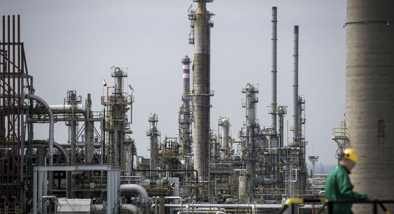 Újra feljelentette a Mol és a Slovnaft a horvátokat