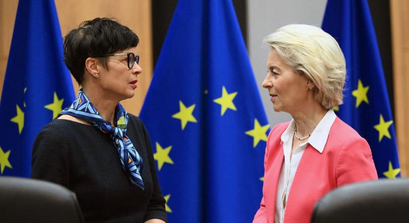 Kémbotrány Brüsszelben: titkosszolgálati kapcsolatokkal gyanúsítják az ukránbarát bővítési biztost