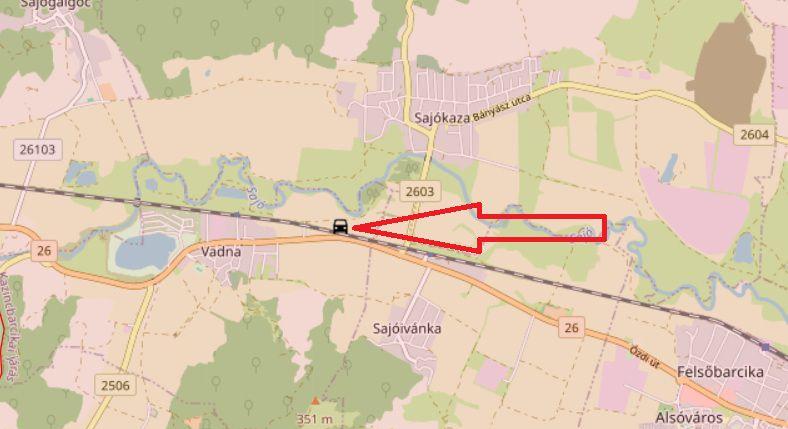 Busz és autó ütközött a 26-oson