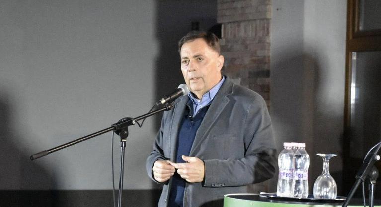 Verekedés tört ki a Pócs János által szervezett G.w.M-koncert után Jászberényben