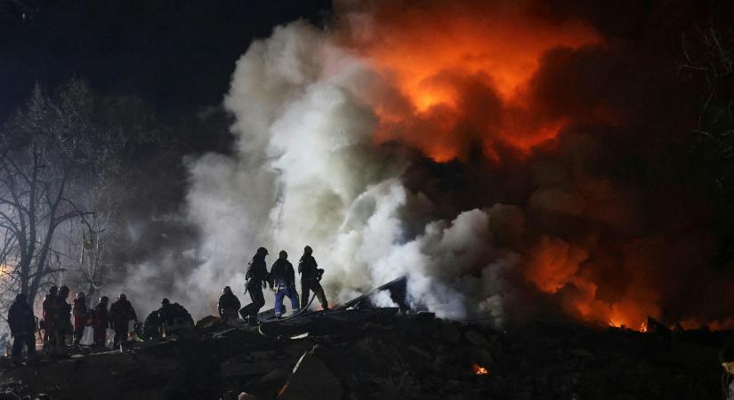 Mélyütés Ukrajnának Trump iráni akciója, Putyin egyelőre mosolyog