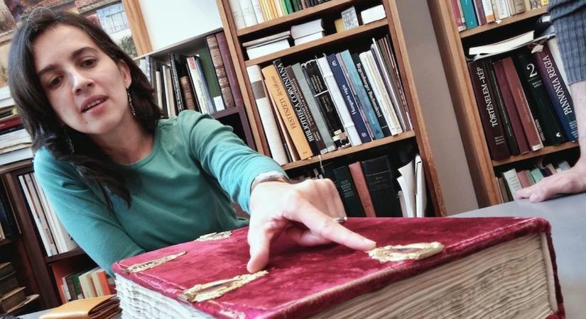 Janus Pannonius és Mátyás király kutatója – tisztikereszt a zalai származású tudósnak