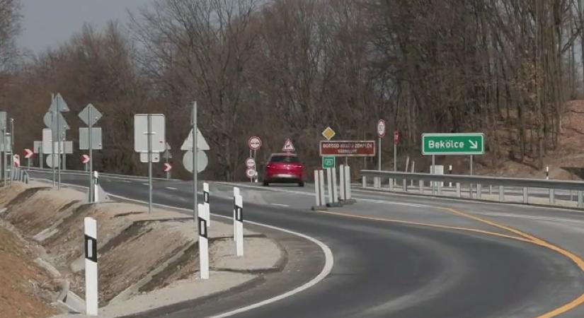 Átadták az utat Szentdomonkos és Borsodnádasd között