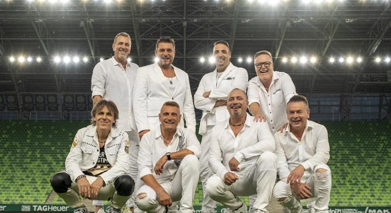 Páros lábbal szállt bele Pamkutyáékba az Irigy Hónaljmirigy frontembere