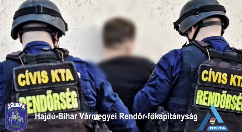 Kattant a bilincs: lebukott a hajdúszováti díler a fogyasztóival együtt