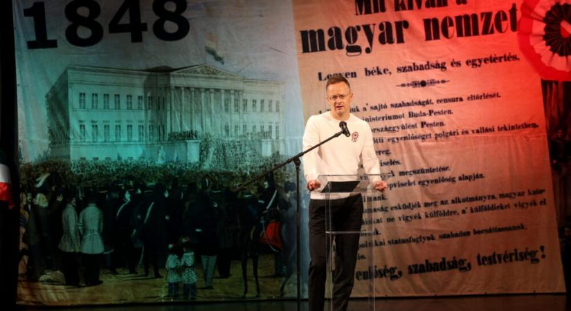 Szijjártó Péter: a nullkilométeres bohócok most csak bajt hoznak