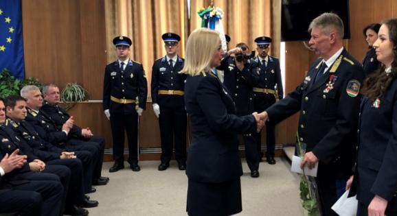 Elismeréseket osztottak ki a vármegye rendvédelmi dolgozóinak