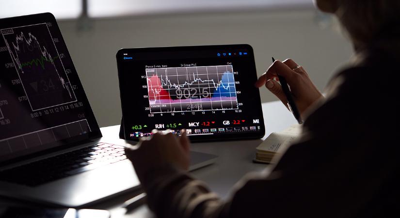 Miközben mindenki Iránra figyelt, nagy dolgok történtek a magyarok pénzével