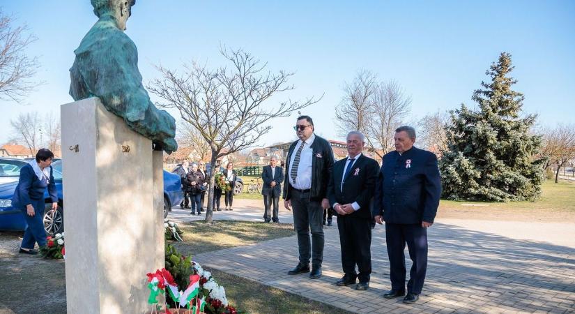 Helvécián is megemlékeztek a szabadságharc hőseiről – fotók