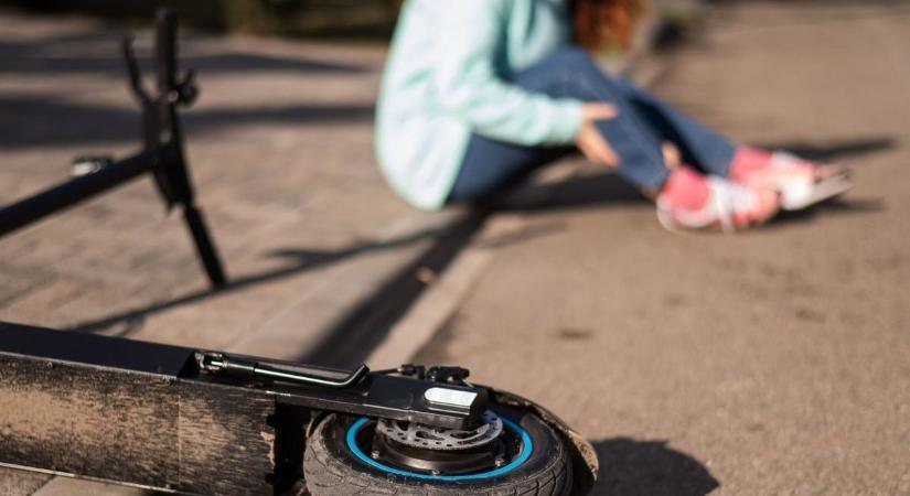 Fiatal nőt gázoltak el a székesfehérvári plázánál